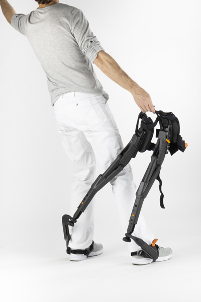 Noonee_Chairless_Chair_Exoskeleton-Home-3